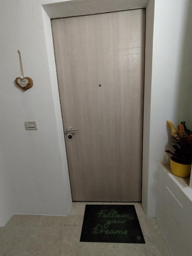 Una Rosa Sul Mincio ヴァレッジョ・スル・ミンチョ エクステリア 写真