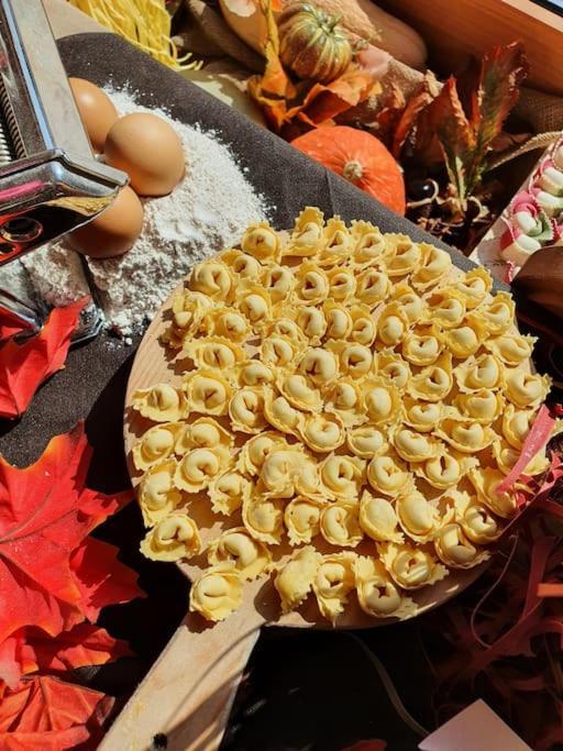 Una Rosa Sul Mincio ヴァレッジョ・スル・ミンチョ エクステリア 写真